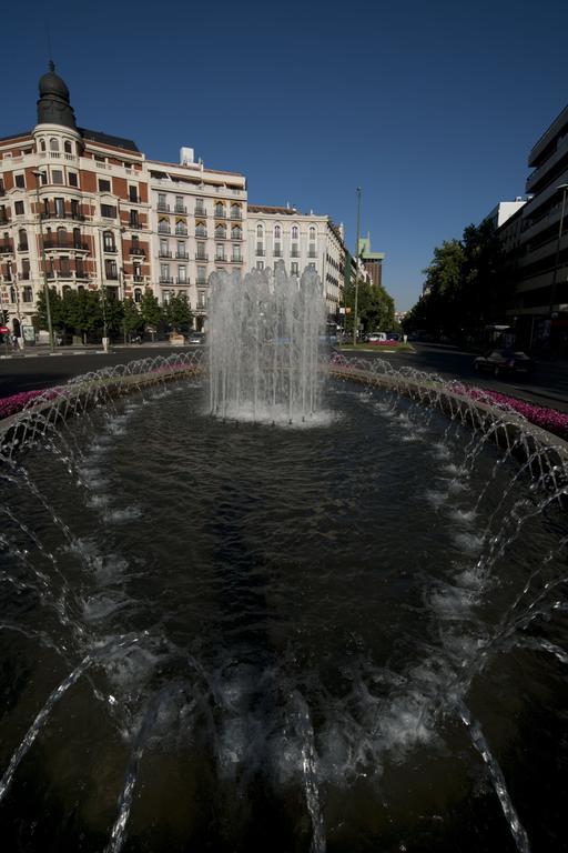 فندق مدريدفي  غران فرساي المظهر الخارجي الصورة