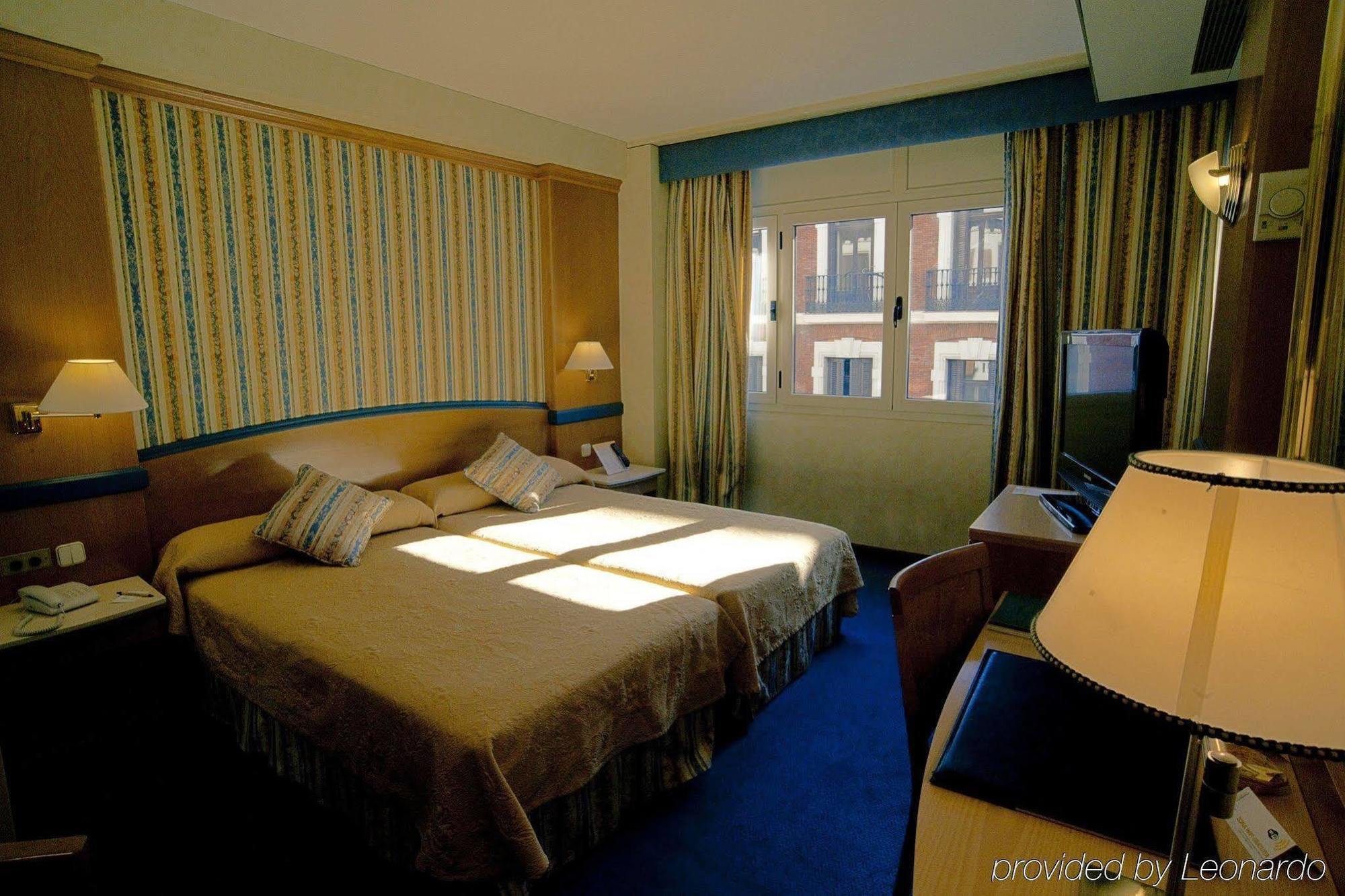 فندق مدريدفي  غران فرساي الغرفة الصورة